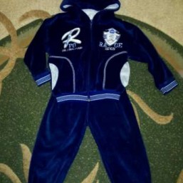 Велюровый костюмчик на мальчика