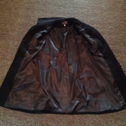 Демисезонное легкое пальто 42-44