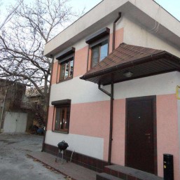 Срочно продаю дом в центре