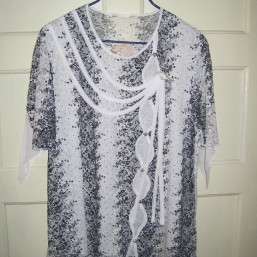 Летняя блуза для красивой женщины