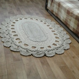 вязаный коврик