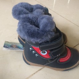Зимние сапоги мальчику 21, 22, 23  размеры. Шалунишка - кожа, мех.