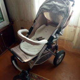продам коляску Geoby C780