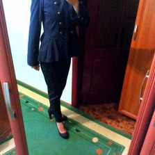 Красивый жакет на пуговицах