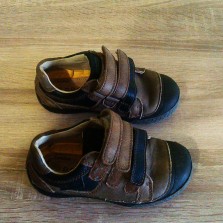 Продам кожаные туфли на мальчика