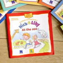 Первый английский с Nick and Lilly. At the zoo