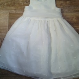 Платье нарядное на 2-3 года 