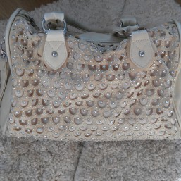 Вместительная сумка