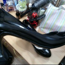 Лаковые женские туфли