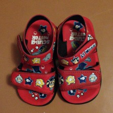 Продаю сандалии босоножки на липучке  LC WAIKIKI  