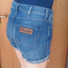 Фирменные джинсовые шорты Wrangler, Lee