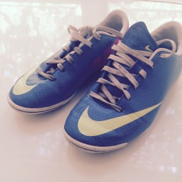 футзалки,кроссовки,сороконожки футбол 31 размер