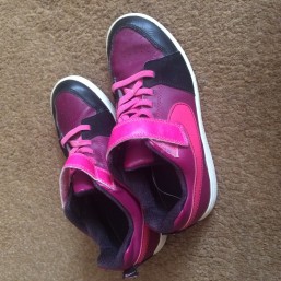 кроссовки NIKE оригинал 34 размер