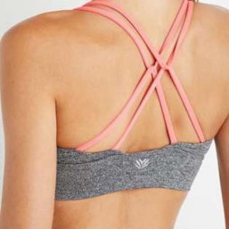 Обалденный спортивный топ со съемным вкладышами forever 21