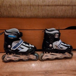 роликовые коньки