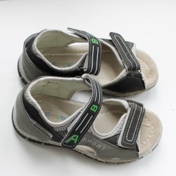 Летние детские босоножки