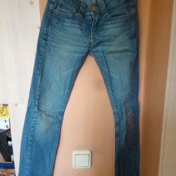 синие итальянские джинсы на девочку