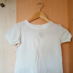 белая футболка на девочку