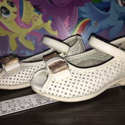 Летние туфли для девочки 6-7 лет