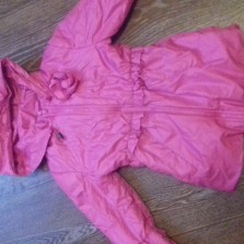 Демисизонная курточка на девочку 4-5 лет