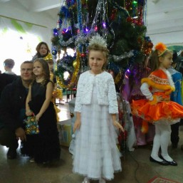 Выпускное платье, костюм для фотосессии