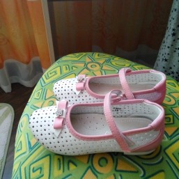 Нарядные туфельки 28 размер