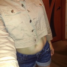 стильная укороченная курточка без воротника, ткань под джинс, цвет кофе с молоком