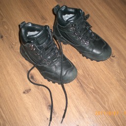 Зимние ботинки из натуральной кожи 33 размера