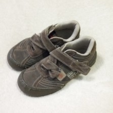 Кроссовки 29 размер.