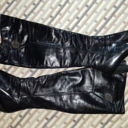 Женский высокий сапог