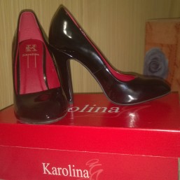 Продаю женские туфли- лодочка