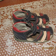 Босоножки, сандали р. 25