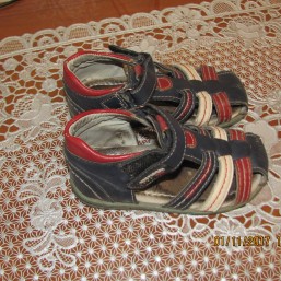 Босоножки, сандали р. 25