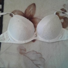 Красивенный бюстик! Низкая цена!