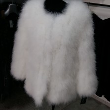 Полушубки из перьев страуса