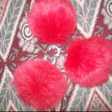 Брелок-помпон