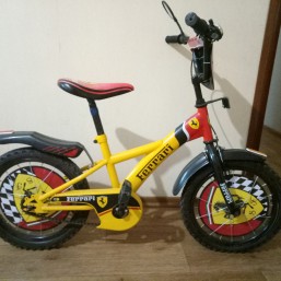 Велосипет Ferrari