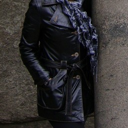 Демисезоная кожаная куртка 