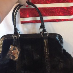 Сумка меховая