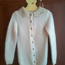 Продаю нарядную кофточку ручной вязки