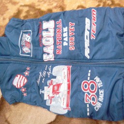 Жилетка на мальчика 3-5лет