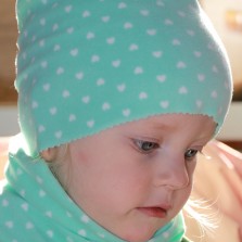 Детские трикотажные шапки и хомуты