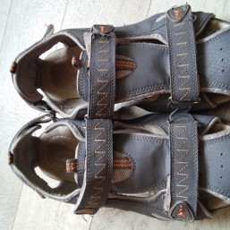 Сандалии на мальчика