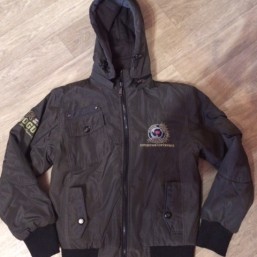 Весенняя куртка на мальчика двухсторонняя