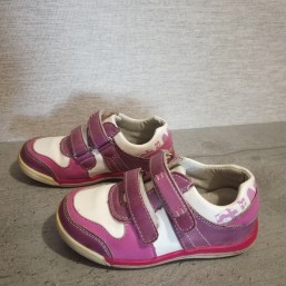 Ботиночки,кроссовки 27р-р