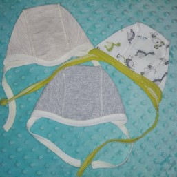 Чепчики для новорожденного