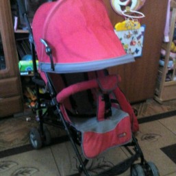 Прогулочная коляска-трость цвет красный