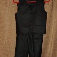 Костюм двойка в школу на мальчика 7-8 лет