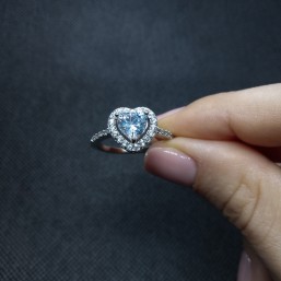 Кольцо bright heart