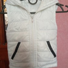 Белоснежная жилетка